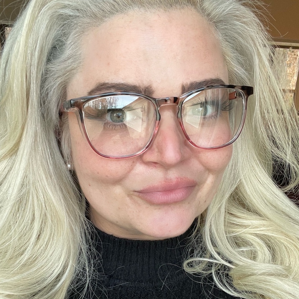 Meet your Posher, Tara